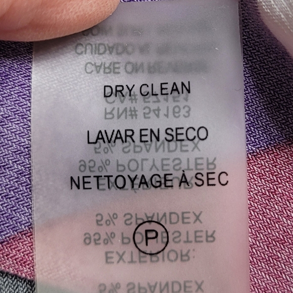 31. CALVIN KLEIN Sleeveless Geo Print Top With Pleated Neckline Size PS - Picture 6 of 7